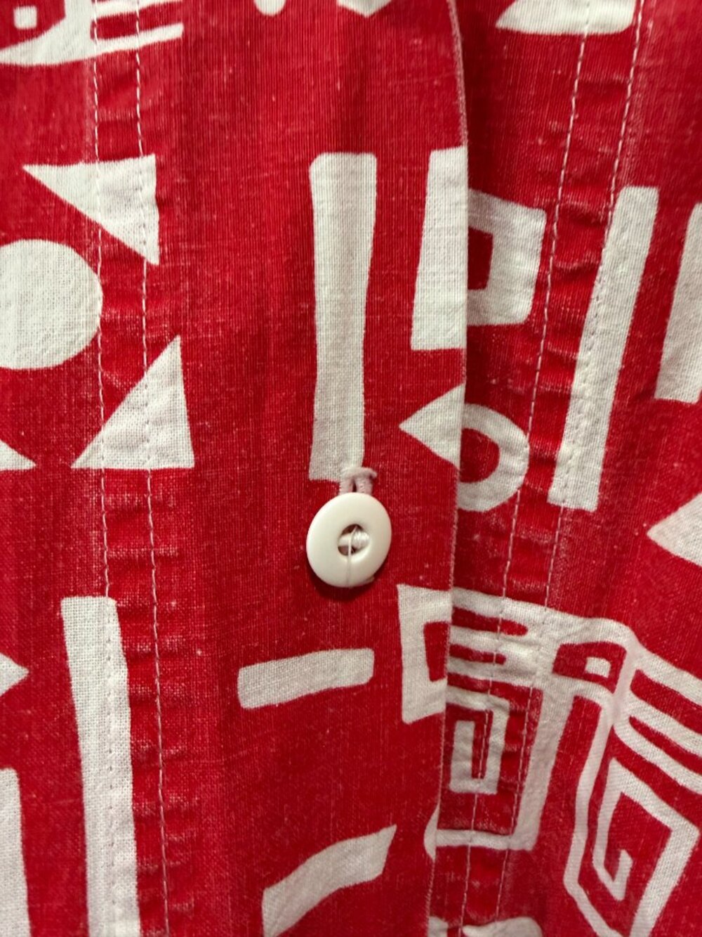 Vintage Abstract Geometric Patterned Boxy Unisex Top - Red - Unique Find! - Picture 4 of 11